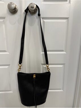 Rebecca Minkoff Black Leather Crossbody Bucket Bag (Reasonable offers welcome)